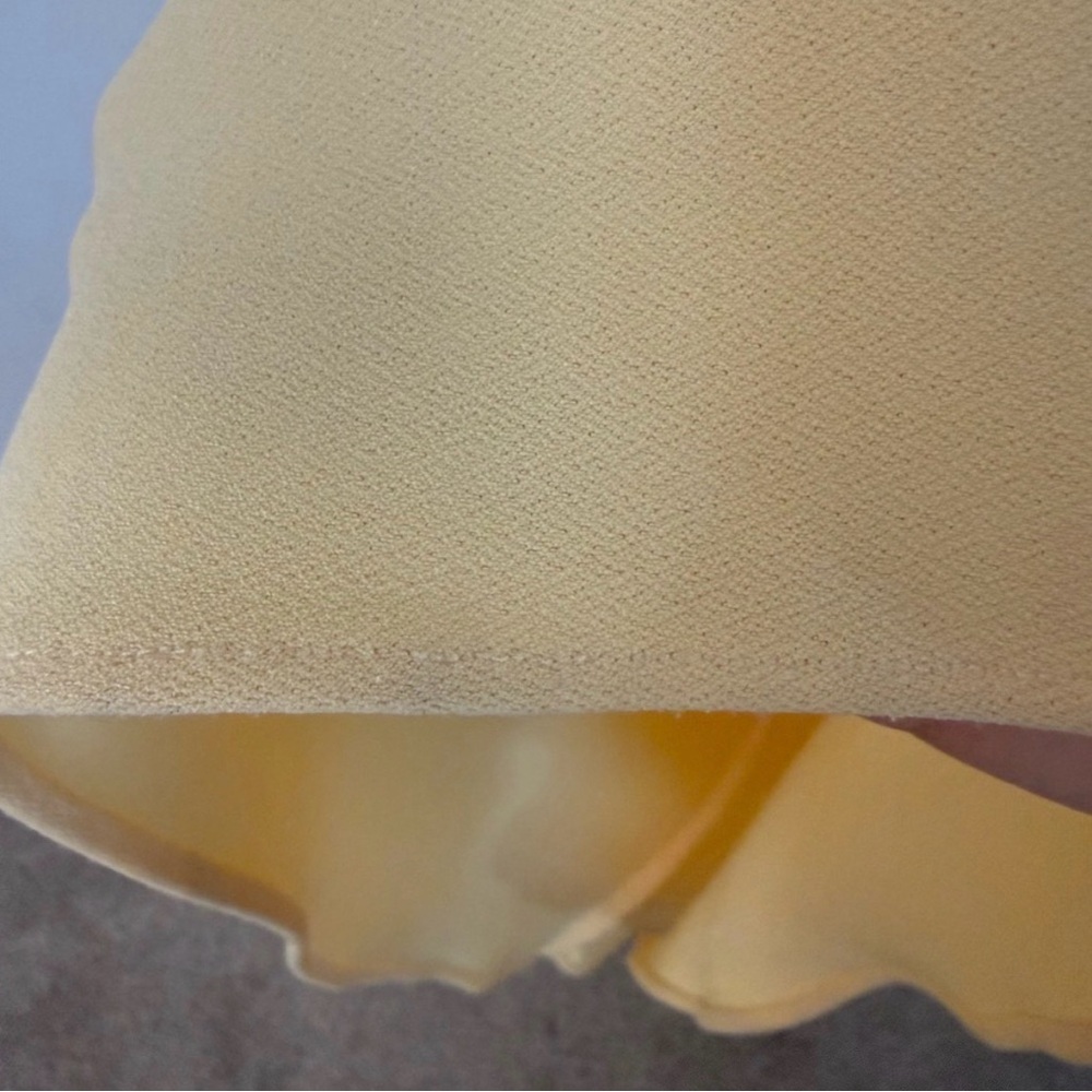 Elliatt Nola Gown Butter Yellow - Picture 5 of 7